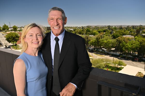 UCLA receives $120 million from Alya and Gary Michelson for new California Institute for Immunology and Immunotherapy