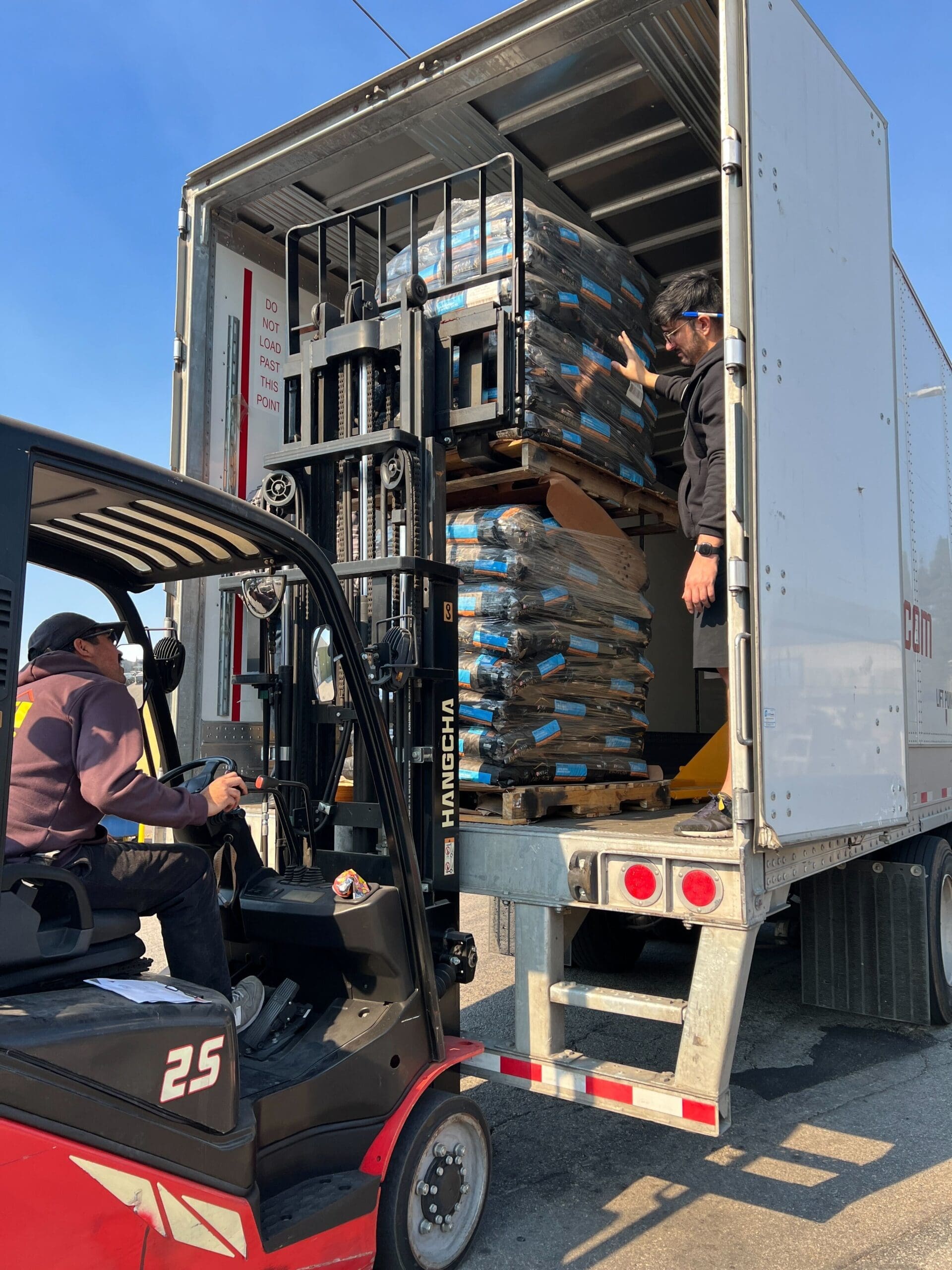 17 tons of Dog Food to be Distributed to Pet-Friendly Wildfire Evacuation Shelters Across Los Angeles County